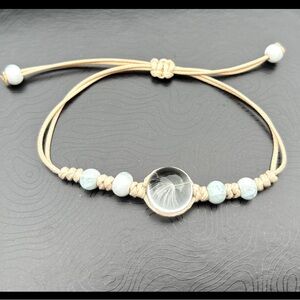 Elegant Beaded Dandelion Seed Bracelet with Clear and Blue Accents H21